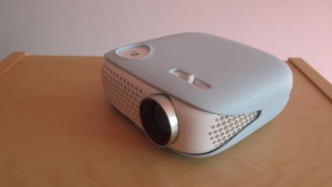 Review: LG PW800 | King World News