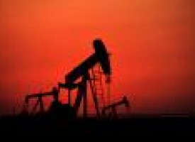 Oil Will Struggle to Break Past $60 a Barrel in 2016