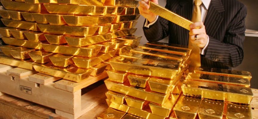 Gold Rallies While Financial Assets Crash